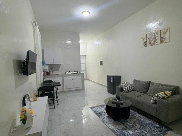 Appartement meublé à Grand Yoff – 17 000 FCFA par jour