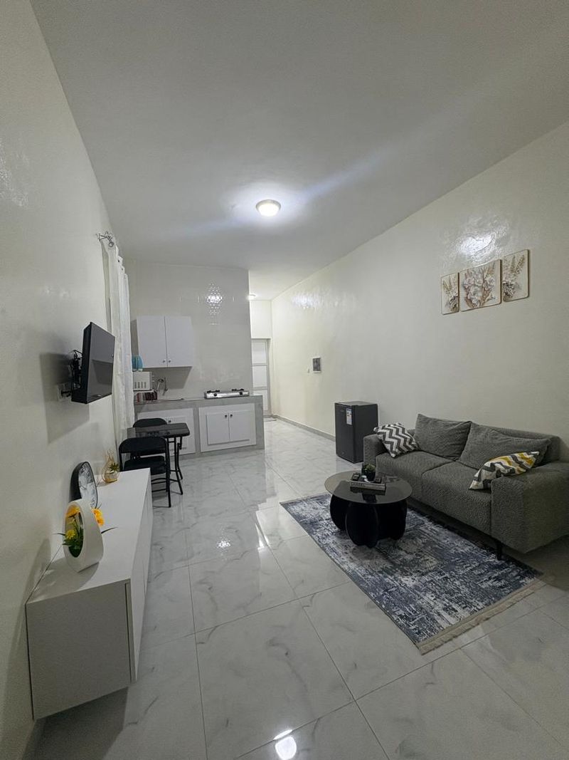 Appartement meublé à Grand Yoff – 17 000 FCFA par jour