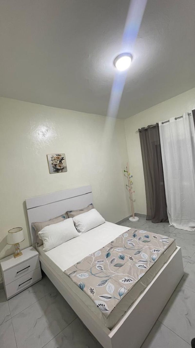 Appartement meublé à Grand Yoff – 17 000 FCFA par jour