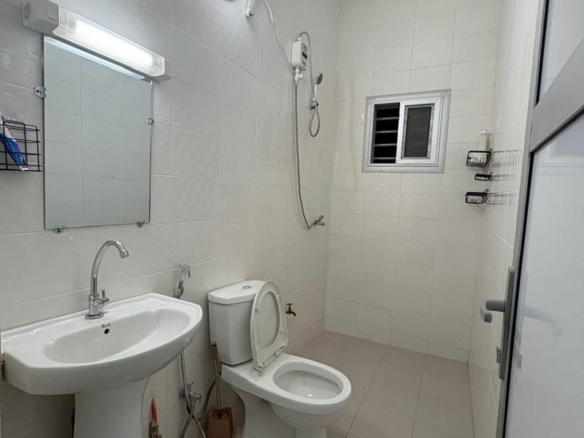 Appartement meublé à Grand Yoff – 17 000 FCFA par jour